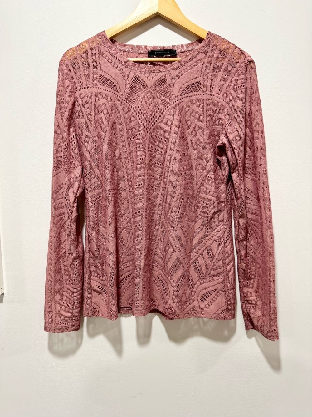 BCBGMAXAZRIA Agda Geometric Lace Top Dusty Petal Rose Pink Long Sleeve Size M